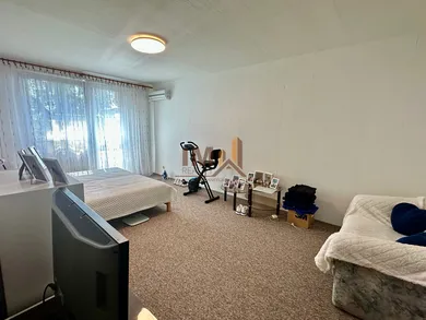 Na prenájom 4-izbový byt, 85 m², Šurany, Mostná