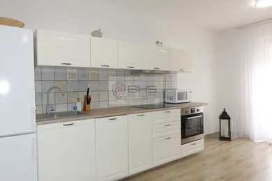 Na prenájom 2-izbový byt, 40 m², Miloslavov, Agátová
