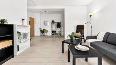 Na predaj 2-izbový byt, 57 m², Bratislava-Staré Mesto, Medená