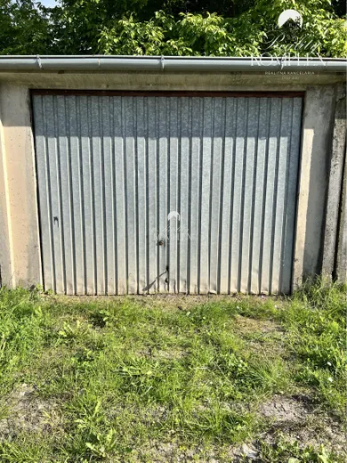 Na predaj objekt, 18 m², Komárno, Selyeho