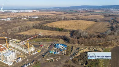 Działki na sprzedaż, Bratislava-Devínska Nová Ves · €350 000