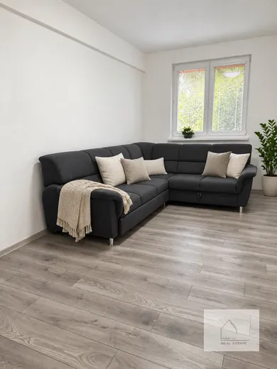 Na predaj 3-izbový byt, 64 m², Vráble, Sídl. Kaška