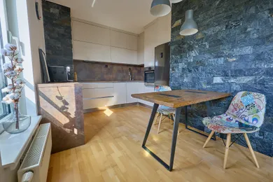 Byty na predaj 2-izbový, Bratislava-Nové Mesto · €310 000