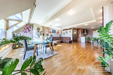Mieszkania na wynajem, 5-pokojowe, Trenčín · €1700