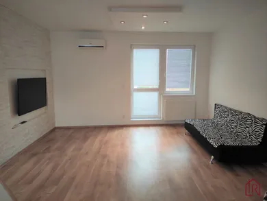 Na predaj 4-izbový byt, 202 m², Prešov, Slánska