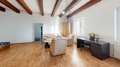 Na prenájom komerčné, 200 m², Brestovany