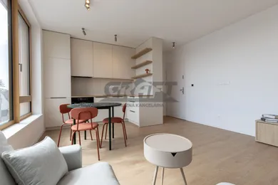 Na prenájom 2-izbový byt, 44 m², Bratislava-Ružinov, Mlynské Luhy