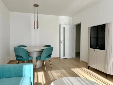 Na prenájom 3-izbový byt, 82 m², Žilina, Černovská