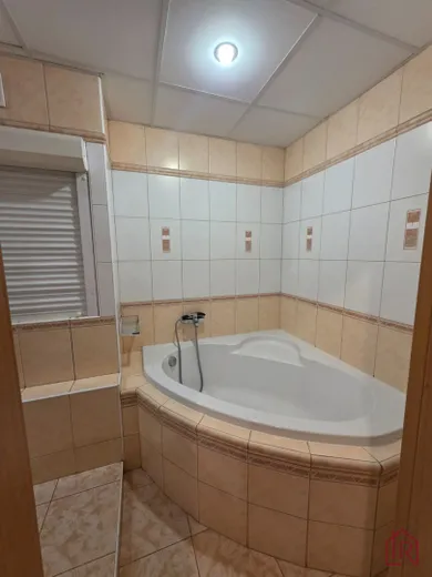Na predaj 3-izbový byt, 65 m², Košice-Západ, Ružová