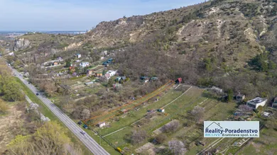 Działki na sprzedaż, Bratislava-Devínska Nová Ves · €145 000