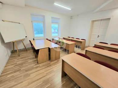 Komerčné priestory na prenájom, Košice-Juh · €550