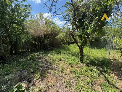Na predaj rekreačný dom, 41 m², Hlohovec, Stará hora