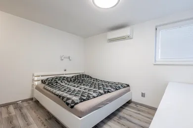 Na predaj 4-izbový byt, 91 m², Vinné