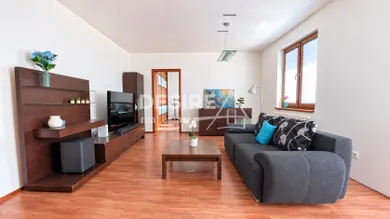 Byty na predaj 3-izbový, Pezinok · €285 000