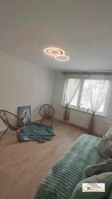Na predaj 4-izbový byt, 70 m², Bratislava-Ružinov, Exnárova