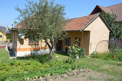 Na predaj 5-izbový dom, 180 m², Odorín
