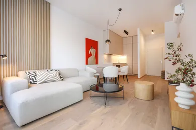 Byty na prenájom 2-izbový, Bratislava-Staré Mesto · €1 513