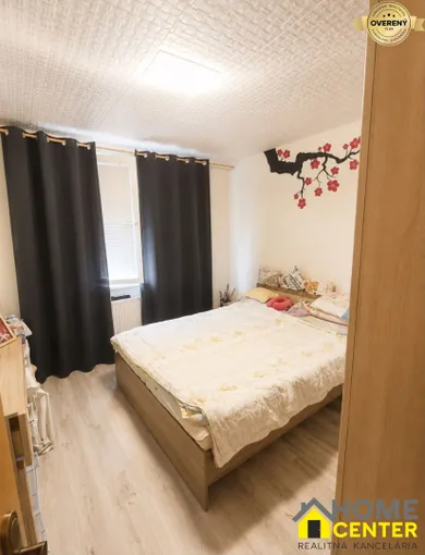 Na predaj 4-izbový byt, 84 m², Komárno, Hviezdna