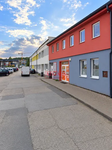 Na prenájom komerčné, 25 m², Košice-Juh, Južná Trieda