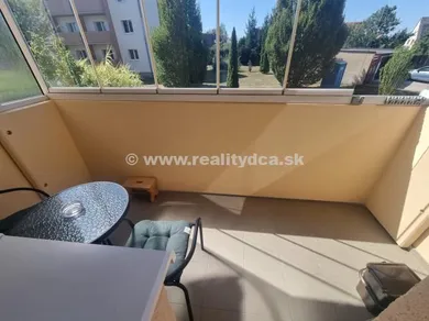 Na predaj 1-izbový byt, 34 m², Dubnica nad Váhom, Bratislavská