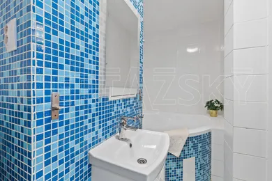 Na prenájom 2-izbový byt, 51 m², Bratislava-Dúbravka, Karola Adlera