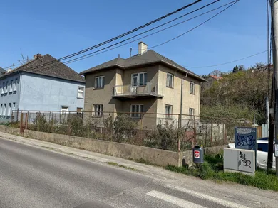 Na predaj dom v Bratislava-Nové Mesto · €998 000 · Pôvodný stav