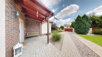 Na predaj 5-izbový dom, 135 m², Vozokany