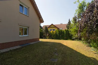 Na predaj 8-izbový dom, 300 m², Limbach, Gaštanová