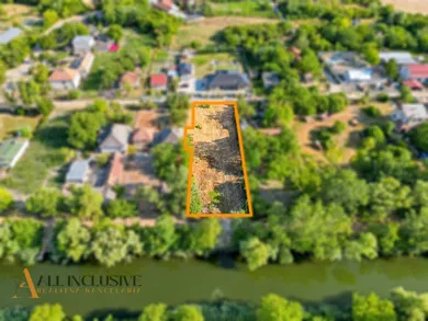 Na predaj pozemok v Komárno · €44 000 · Pôvodný stav