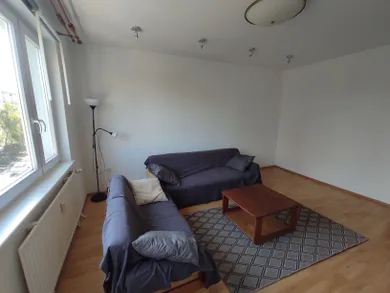Na prenájom 3-izbový byt, 79 m², Bratislava-Ružinov, Ondavská