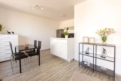 Na prenájom 2-izbový byt, 74 m², Bratislava-Ružinov, Miletičova