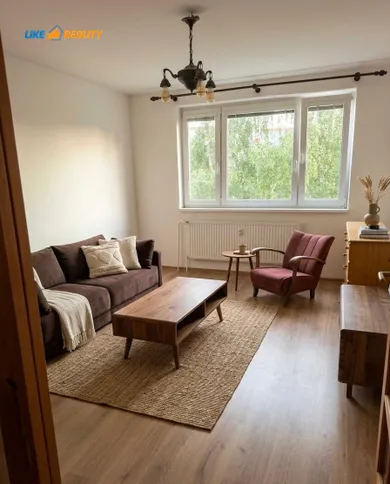 Na prenájom byt v Bratislava-Lamač · €800 · Pôvodný stav