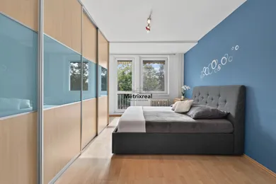 Na predaj 3-izbový byt, 77 m², Bratislava-Ružinov, Goláňova