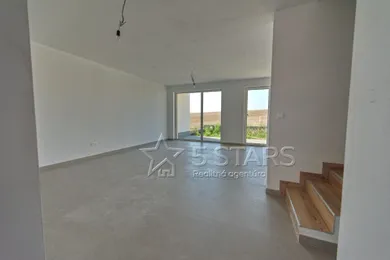 Na predaj 4-izbový dom, 65 m², Trenčín, Mníchovská alej