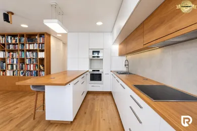 Na predaj 3-izbový byt, 101 m², Bratislava-Staré Mesto