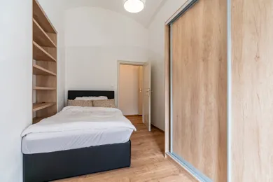 Na prenájom 4-izbový byt, 81 m², Košice-Staré Mesto, Hlavná