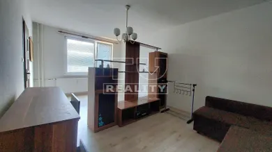 Mieszkania na wynajem, 2-pokojowe, Vráble · €520