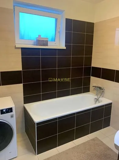 Na predaj 2-izbový byt, 56 m², Malacky, Pezinská