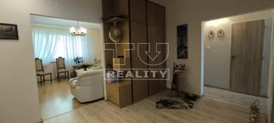 Na predaj 4-izbový byt, 86 m², Banská Bystrica