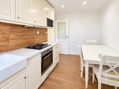Na predaj 2-izbový byt, 59 m², Trnava, Študentská