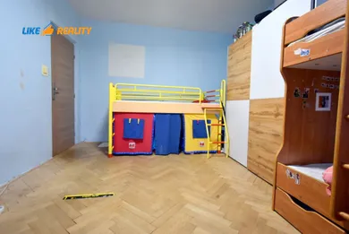 Na predaj 4-izbový byt, 78 m², Martin, Charkovská