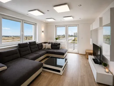 Na predaj 3-izbový byt, 78 m², Nitra, Golianova