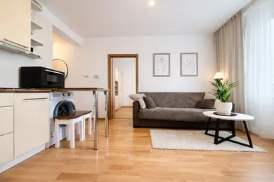 Na prenájom byt v Bratislava-Ružinov · €900 · Pôvodný stav