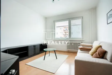 Na predaj 4-izbový byt, 100 m², Kežmarok