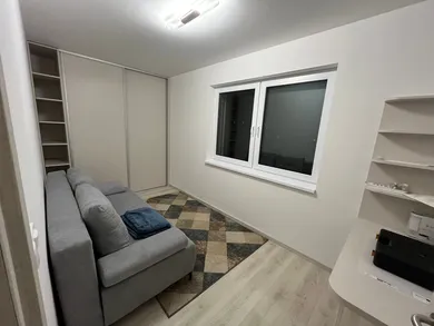 Na prenájom 3-izbový byt, 61 m², Trenčín, Južná