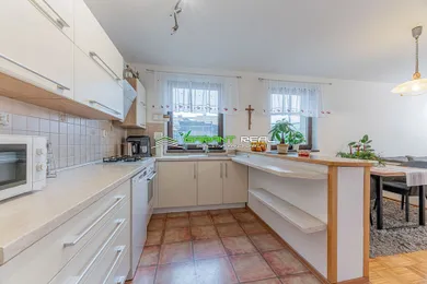 Na predaj 6-izbový dom, 178 m², Kvačany