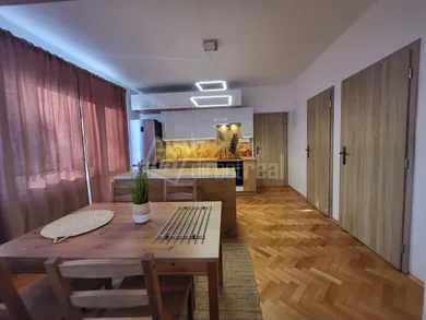 Na prenájom 3-izbový byt, 72 m², Trenčín, Považská
