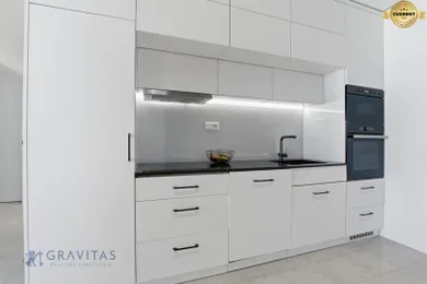 Na predaj 3-izbový byt, 82 m², Bratislava-Ružinov, Jarabinková