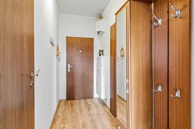 Na predaj 1-izbový byt, 37 m², Bratislava-Dúbravka, Nejedlého