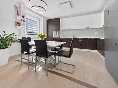 Na predaj 3-izbový byt, 86 m², Bratislava-Ružinov, Bajzova